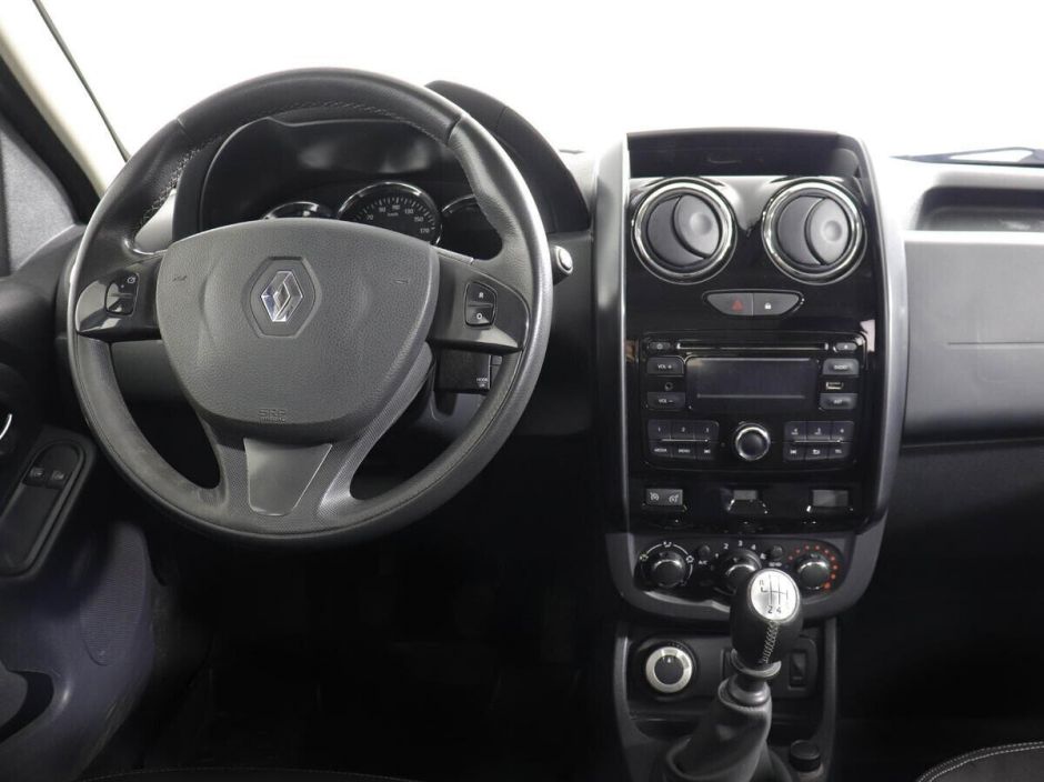 Renault Duster, 2.0 л, МТ, 2016 фото 8