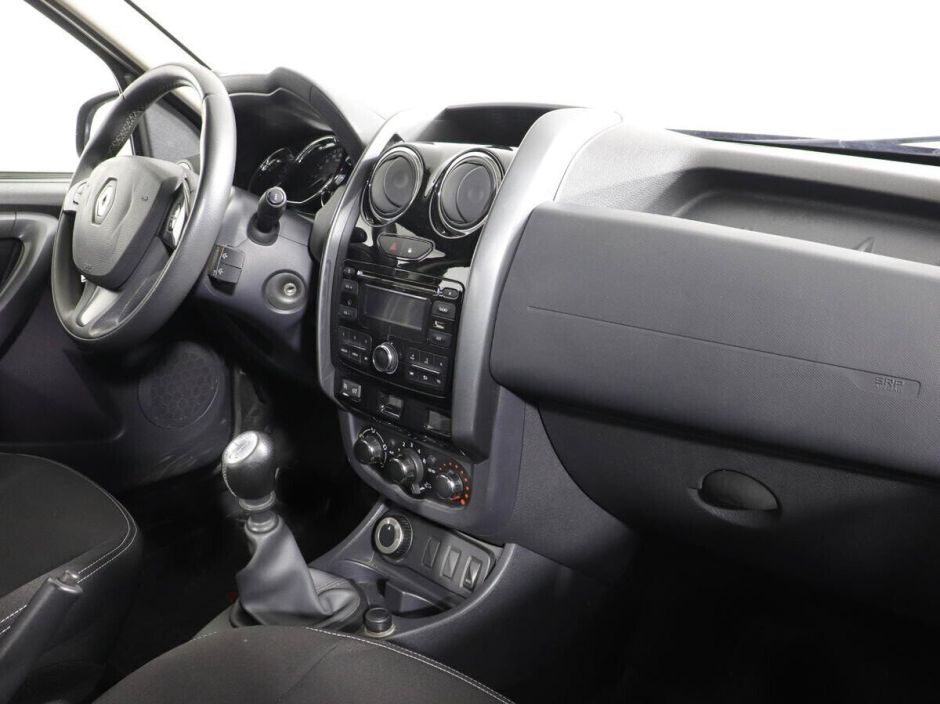 Renault Duster, 2.0 л, МТ, 2016 фото 2