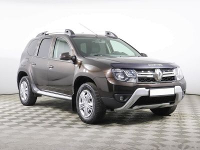 Renault Duster, 2.0 л, МКПП, 2016 фото 4