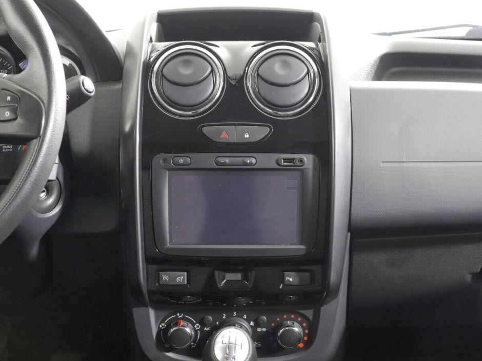 Renault Duster, 2.0 л, МТ, 2016 фото 9