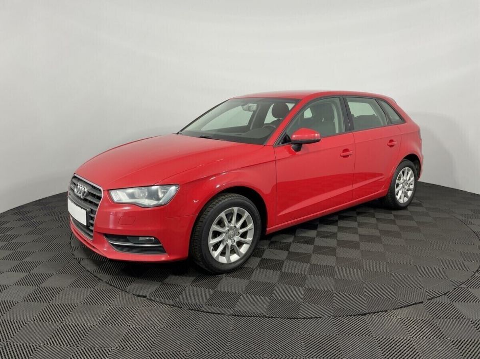 Audi A3, 1.8 л, Робот, 2015 фото 3