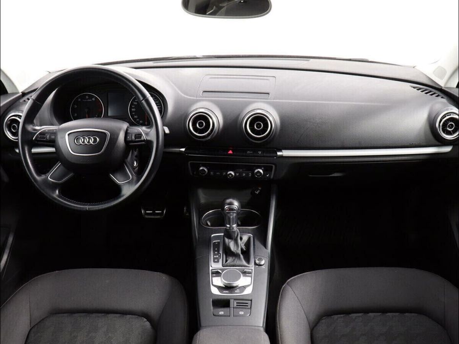 Audi A3, 1.4 л, Робот, 2015 фото 9
