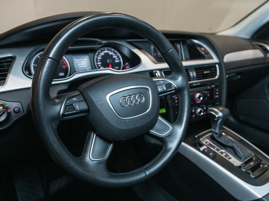 Audi A4, 1.8 л, Вариатор, 2015 фото 13