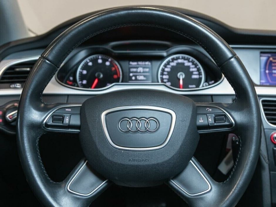 Audi A4, 1.8 л, Вариатор, 2015 фото 15