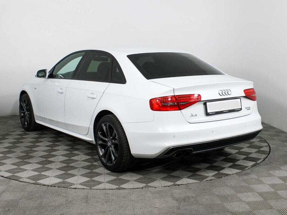 Audi A4, 2.0 л, Робот, 2011 фото 5