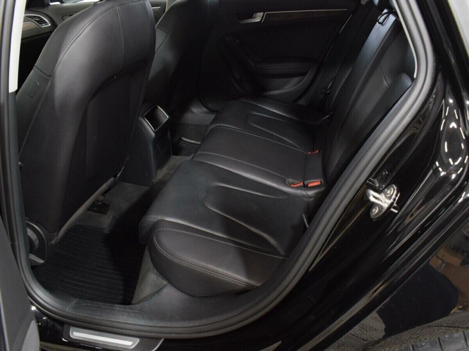 Audi A4, 1.8 л, Вариатор, 2015 фото 1