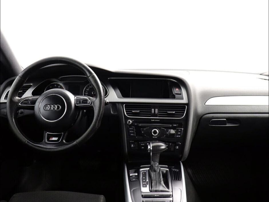 Audi A4, 2.0 л, Робот, 2011 фото 8