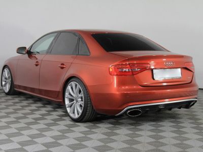 Audi A4, 2.0 л, РКПП, 2011 фото 6