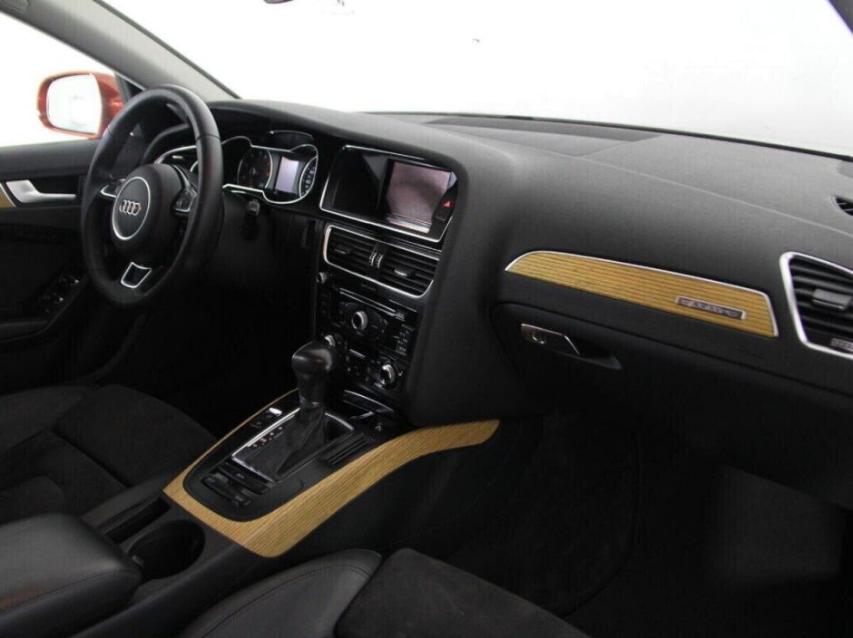 Audi A4, 2.0 л, Робот, 2011 фото 10