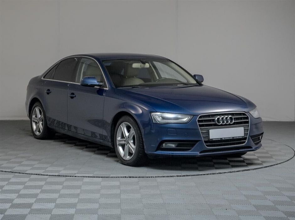 Audi A4, 1.8 л, Вариатор, 2015 фото 4