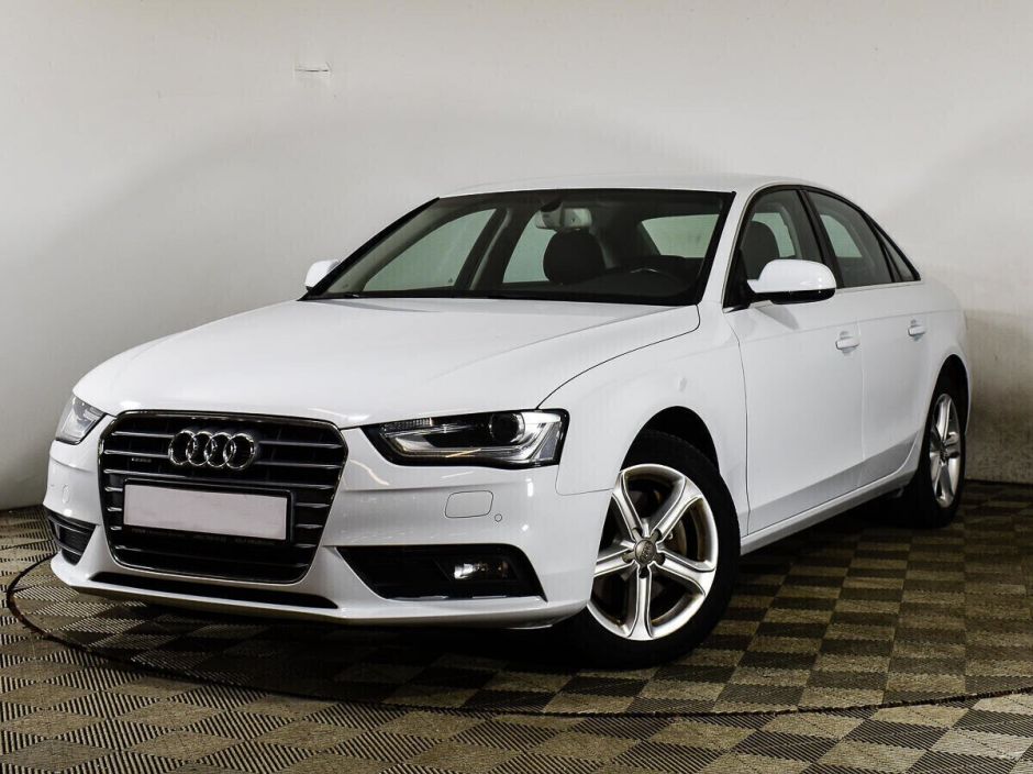 Audi A4, 2.0 л, Робот, 2011 фото 3