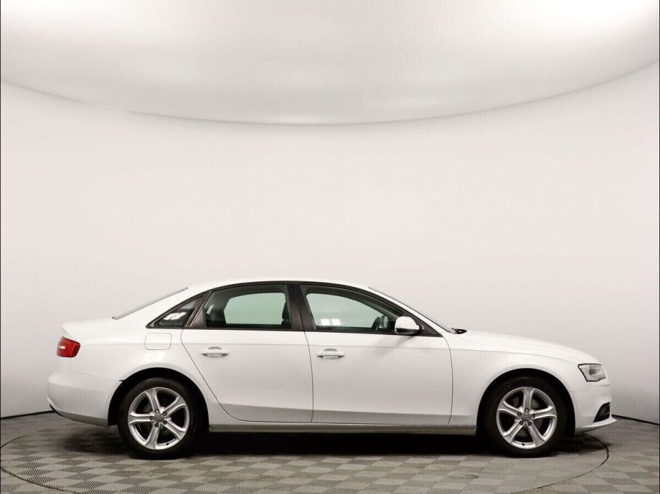 Audi A4, 1.8 л, Вариатор, 2015 фото 7