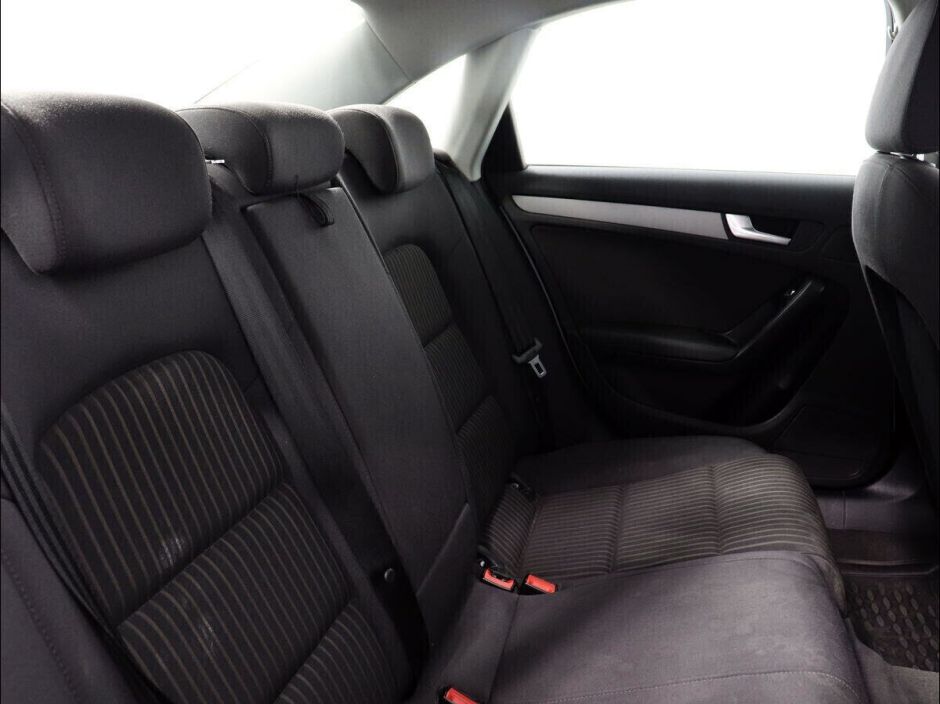 Audi A4, 1.8 л, Вариатор, 2015 фото 1