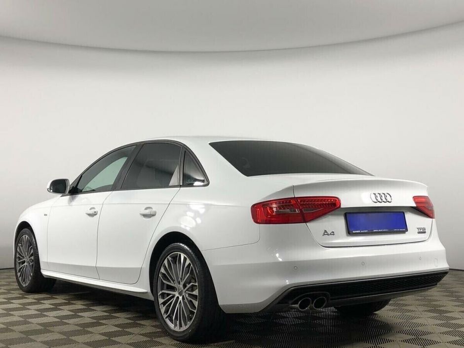 Audi A4, 2.0 л, Робот, 2015 фото 4