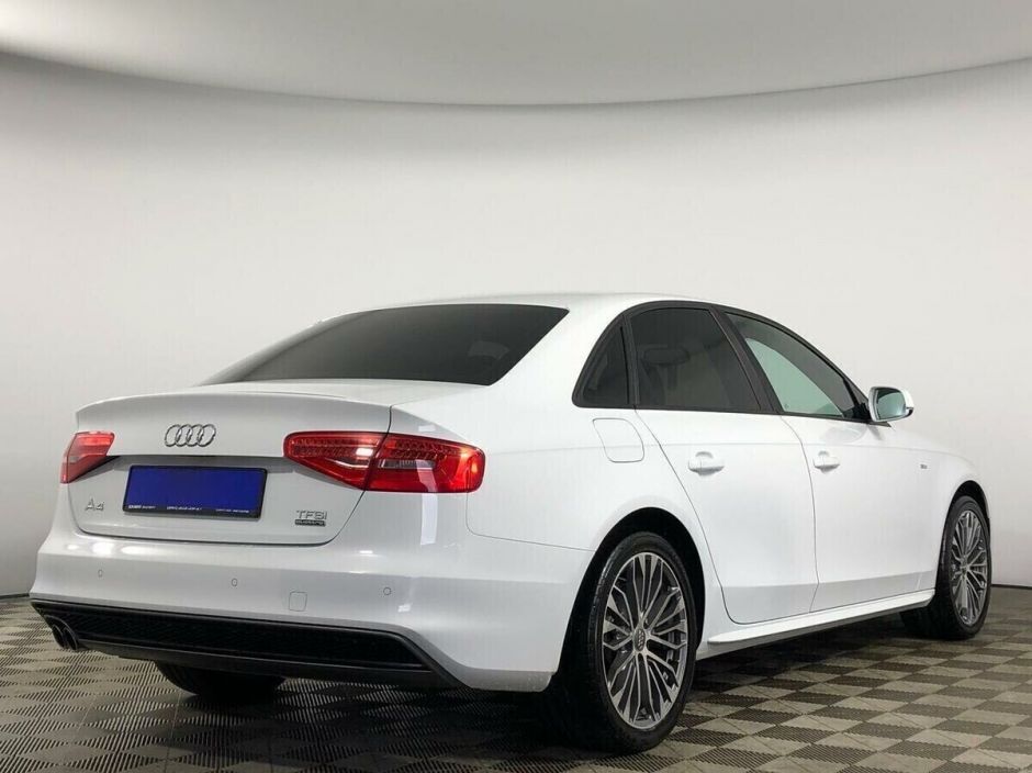 Audi A4, 2.0 л, Робот, 2015 фото 6