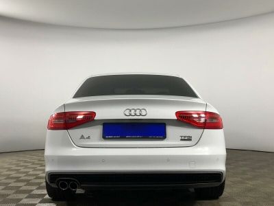 Audi A4, 2.0 л, РКПП, 2015 фото 8