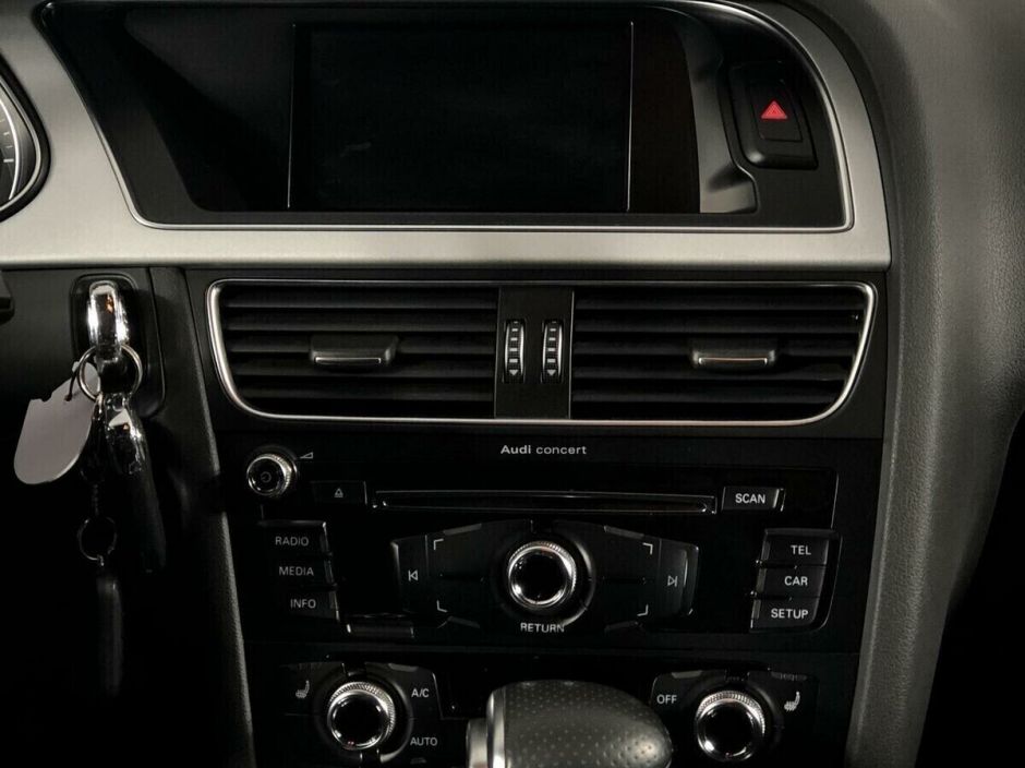 Audi A4, 2.0 л, Робот, 2015 фото 2