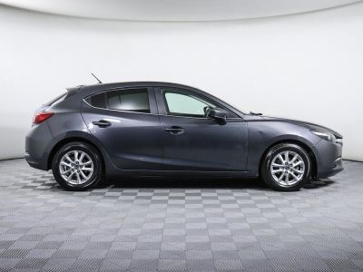 Mazda 3, 1.5 л, АКПП, 2018 фото 11