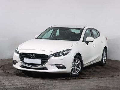 Mazda 3, 1.5 л, АКПП, 2018 фото 3