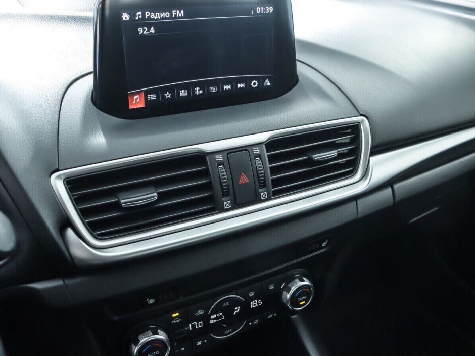 Mazda 3, 1.5 л, АТ, 2018 фото 14