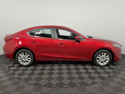 Mazda 3, 1.5 л, АКПП, 2018 фото 11