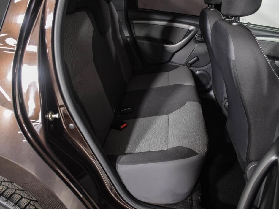 Renault Duster, 1.6 л, МТ, 2017 фото 1