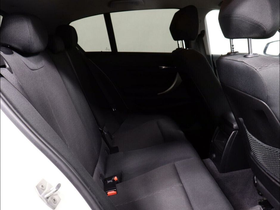 BMW 1 серии, 1.6 л, АТ, 2015 фото 1