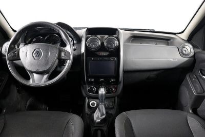 Renault Duster, 2.0 л, АКПП, 2018 фото 8