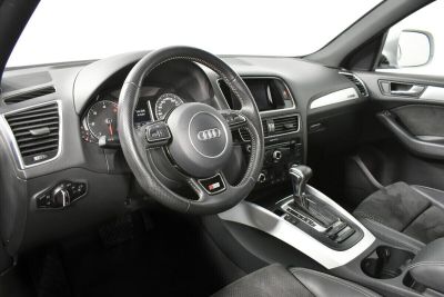 Audi Q5, 2.0 л, РКПП, 2016 фото 11