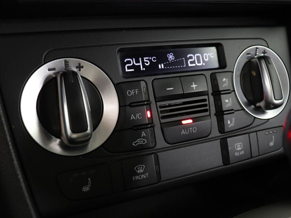 Audi Q3, 2.0 л, Робот, 2013 фото 14