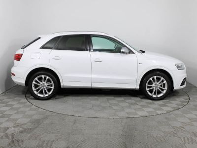 Audi Q3, 2.0 л, РКПП, 2013 фото 10