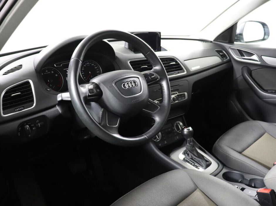 Audi Q3, 2.0 л, Робот, 2013 фото 11