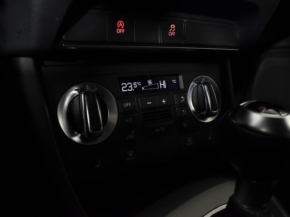 Audi Q3, 2.0 л, Робот, 2014 фото 14