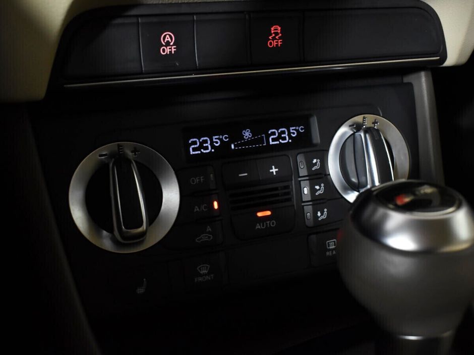 Audi Q3, 2.0 л, Робот, 2014 фото 14