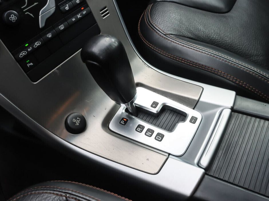 Volvo XC60, 2.4 л, АТ, 2009 фото 2