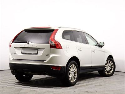 Volvo XC60, 2.4 л, АКПП, 2009 фото 4