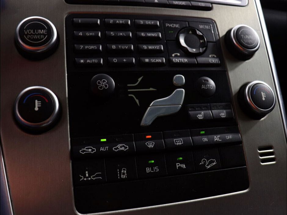 Volvo XC60, 2.4 л, АТ, 2009 фото 12