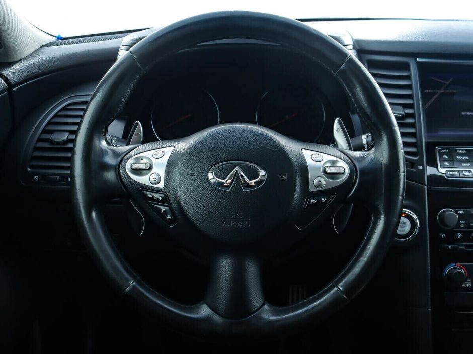 Infiniti FX, 3.7 л, АТ, 2011 фото 11