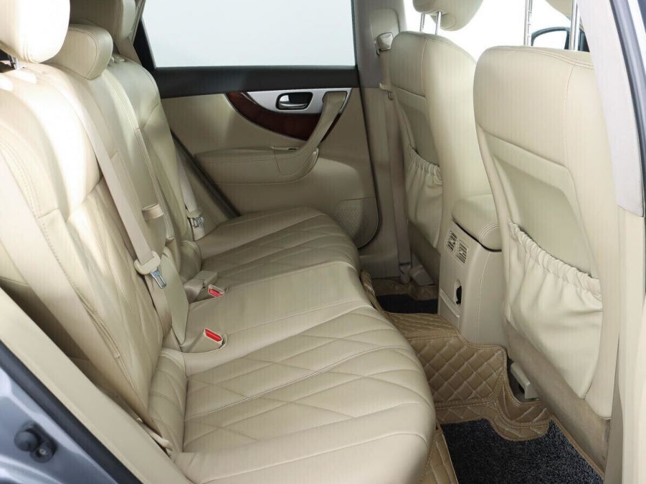 Infiniti FX, 3.7 л, АТ, 2012 фото 2