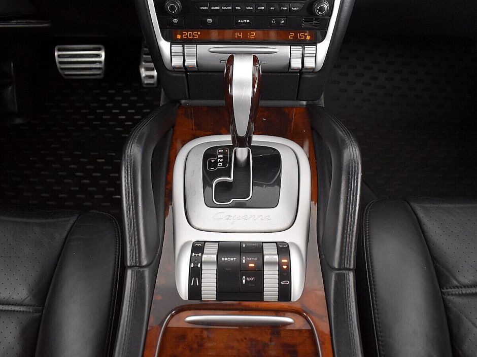 Porsche Cayenne, 4.8 л, АТ, 2008 фото 2