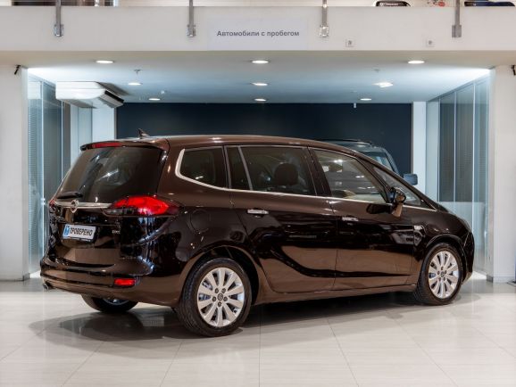 Opel Zafira, АТ, 2013 фото 4