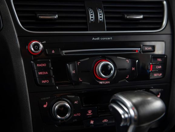 Audi A4, Вариатор, 2012 фото 13