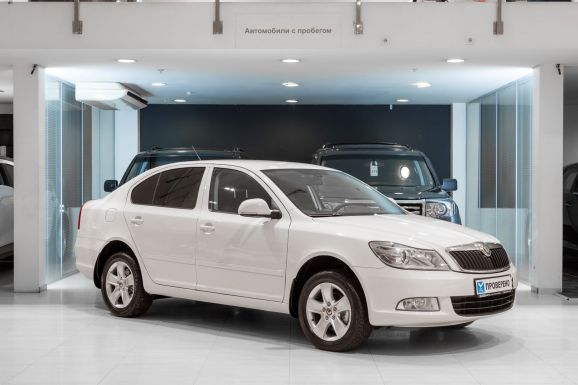 Skoda Octavia, АТ, 2012 фото 5