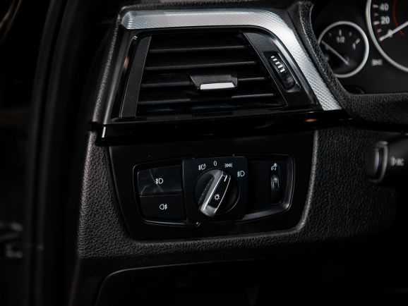 BMW 3 серия, АТ, 2014 фото 8