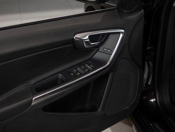 Volvo S60, АТ, 2012 фото 14