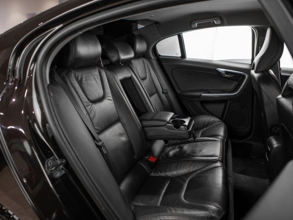 Volvo S60, АТ, 2012 фото 2