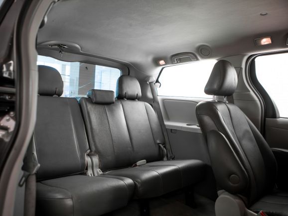 Toyota Sienna, АТ, 2012 фото 14