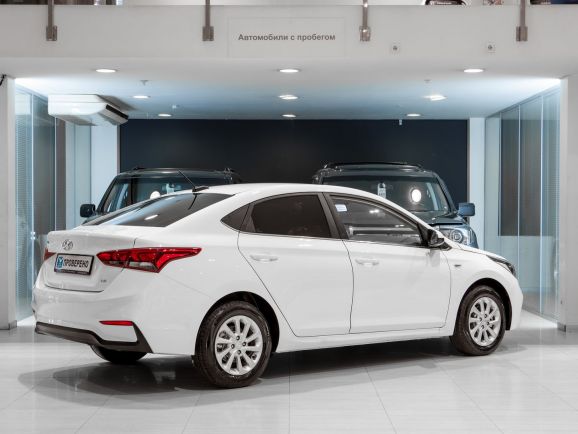 Hyundai Solaris, АТ, 2018 фото 4