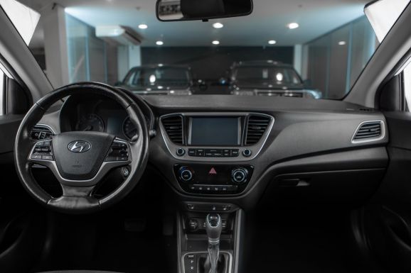 Hyundai Solaris, АТ, 2018 фото 11