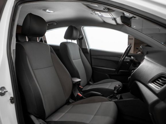 Hyundai Solaris, АТ, 2018 фото 13